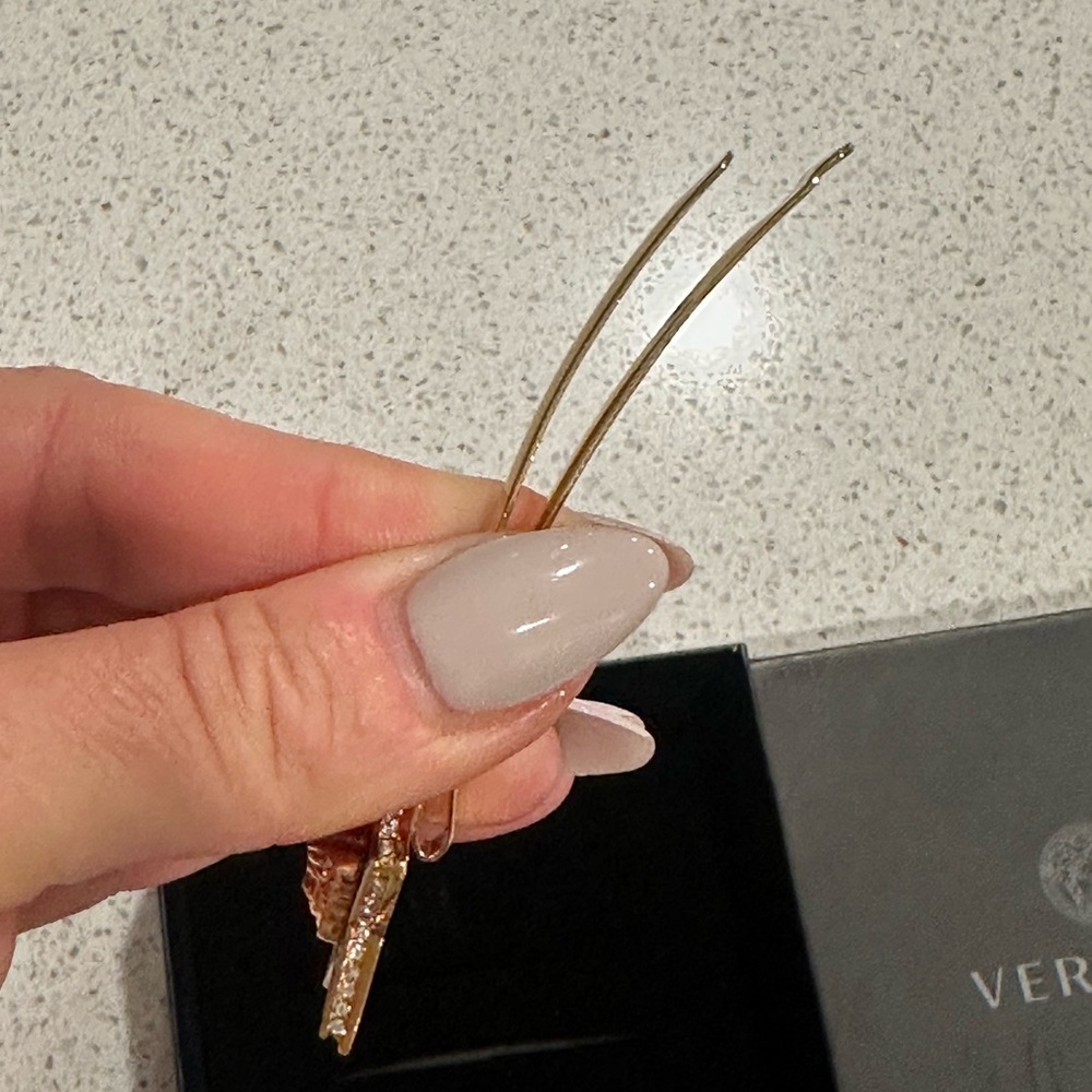 Authentic. Versace Medusa Gold Star Hair Clip with crystals. NEW with tags. - Picture 4 of 13